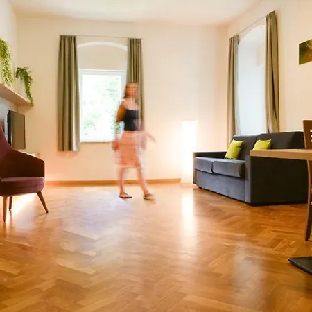Ferienwohnung Daniela Apartment *